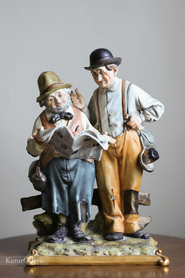 Джентльмены с газетой, Tyche Bruno, Capodimonte, фарфоровая статуэтка. KunstGalerie
