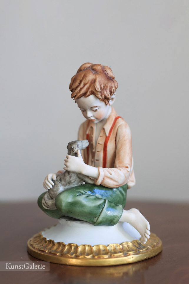 Мальчик с собачкой, Luigi Giorgio Benacchio, Capodimonte, статуэтка