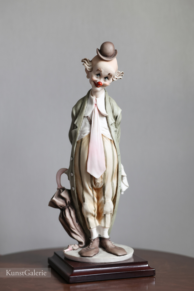 Клоун с зонтиком, Джузеппе Армани, Флоренс, Каподимонте, статуэтка, KunstGalerie.ru