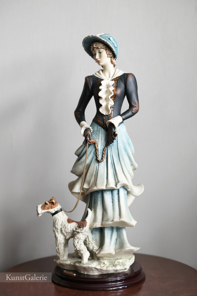 Леди с фокстерьером, Джузеппе Армани, Флоренс, статуэтка